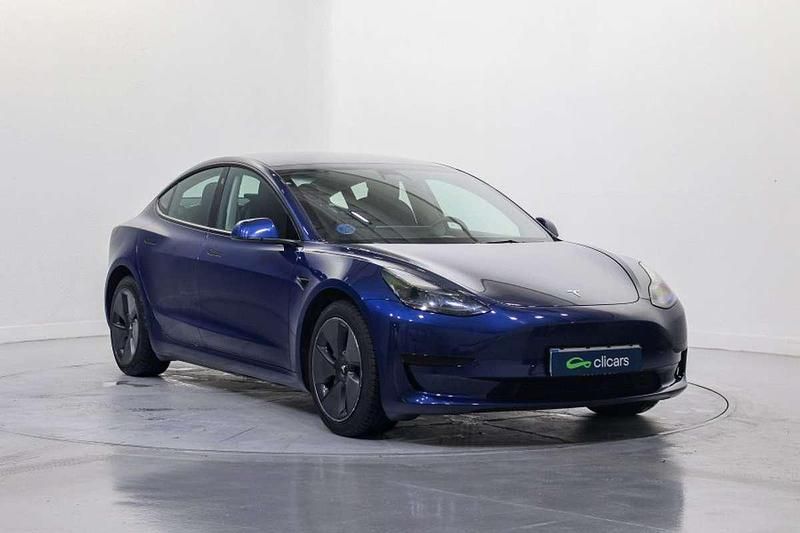 Usado Tesla Model 3 Standard Range 208 kW (283 CV) 2023 Azul Berlina
