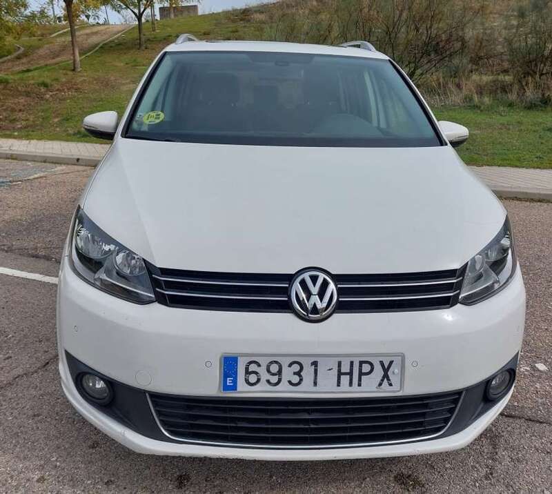 Usado VW Touran Business 105 CV (77 kW) 2013 Blanco Monovolumen