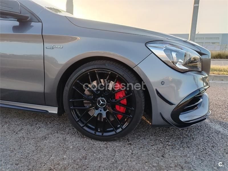 Usado Mercedes CLA45 AMG Shooting Brake 381 CV (280 kW) 2017 Gris / plata Familiar