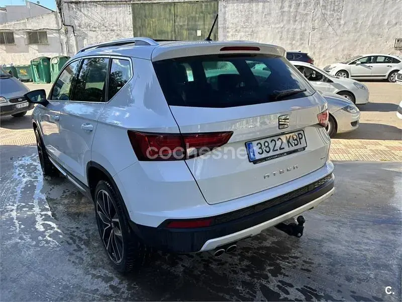 Usado Seat Ateca 190 CV (139 kW) 2017 Blanco SUV