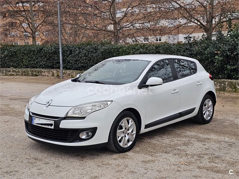 Blanco Usado 2012 Renault Mégane Business Berlina | 3999 € (Super precio) - Imagen 1/4