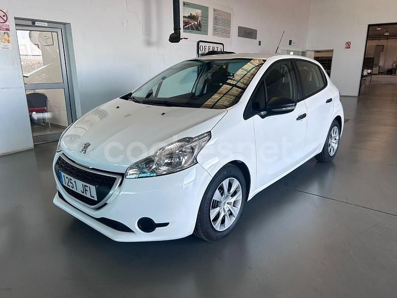 Usado Peugeot 208 Business-Line 68 CV (50 kW) 2015 Blanco Utilitario
