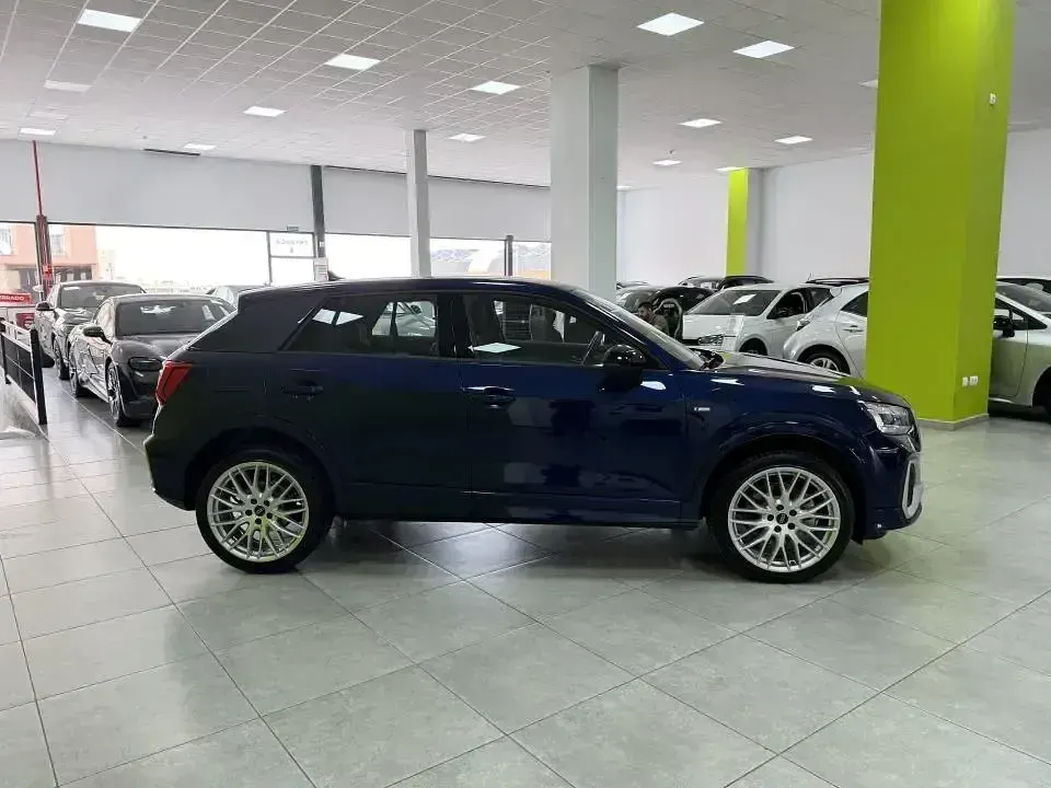 Nuevo Audi Q2 S-Line 150 CV (110 kW) 2026 Azul SUV