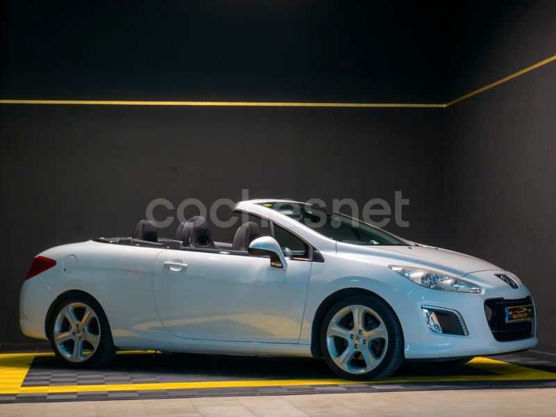 Blanco Usado 2013 Peugeot 308 CC Active Descapotable | 10.990 € (Caro) - Imagen 1/4