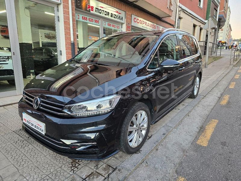 Negro Usado 2018 VW Touran Sportline Monovolumen | 23.990 € (Un poco caro) - Imagen 1/4