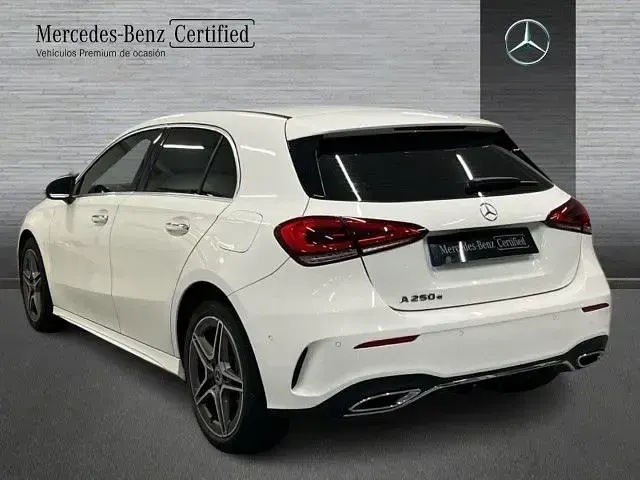 Usado Mercedes A250 218 CV (160 kW) 2022 Blanco polar
