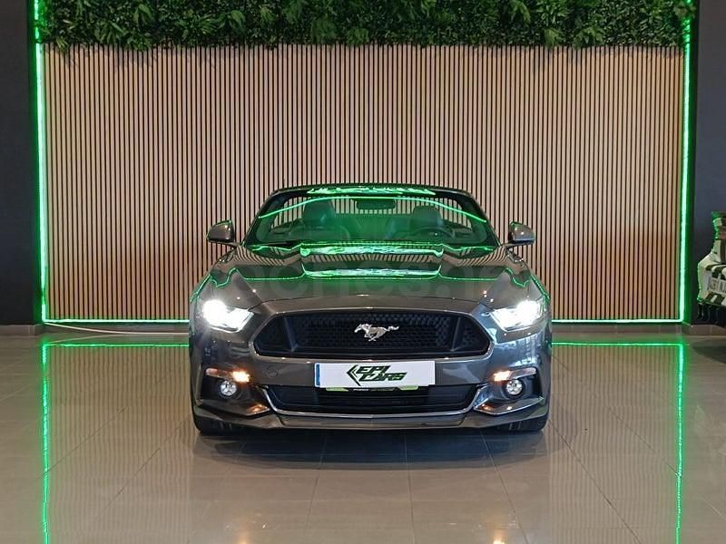 Usado Ford Mustang GT 418 CV (307 kW) 2017 Gris / plata Descapotable