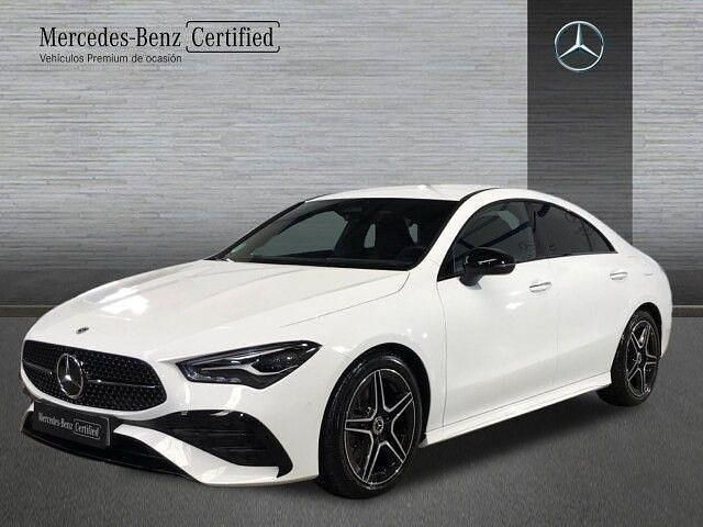 Usado Mercedes CLA200 AMG line 163 CV (119 kW) 2025 Blanco polar
