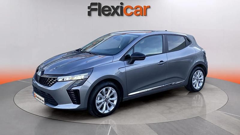 Käytetty Renault Clio V Evolution 101 HP (74 kW) 2025 Harmaa Viistoperä