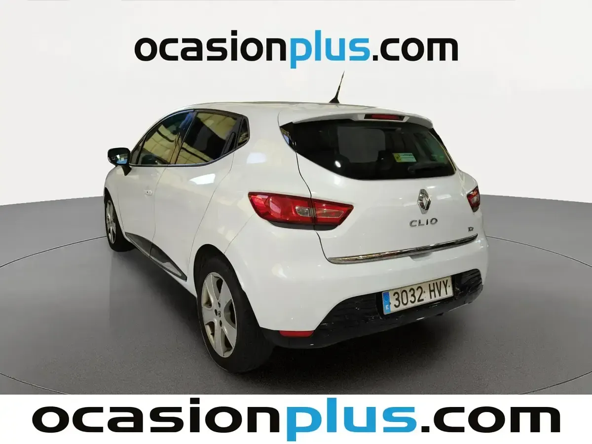 Usado Renault Clio IV Dynamique 90 CV (66 kW) 2014 Blanco Utilitario