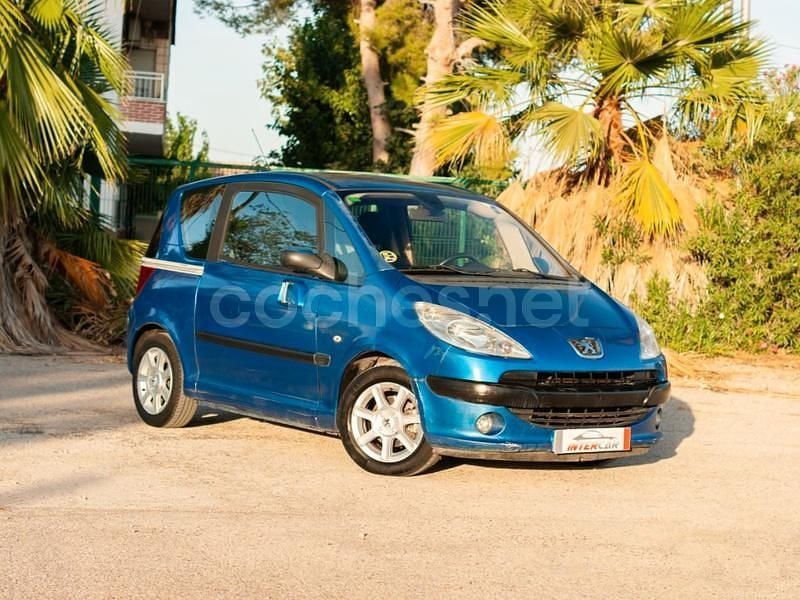 Azul Usado 2005 Peugeot 1007 Utilitario | 3300 € (Precio justo) - Imagen 1/4