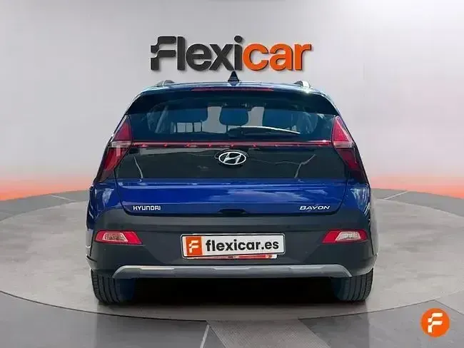 Usado Hyundai Bayon 100 CV (73 kW) 2021 Azul SUV