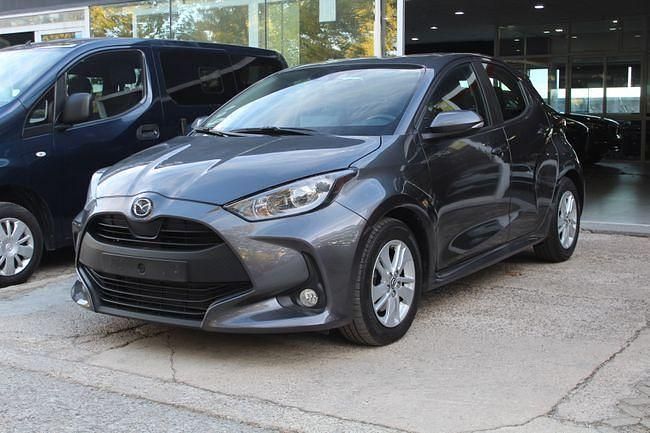 Usado Mazda 2 Center-Line 116 CV (85 kW) 2024 Gris Berlina