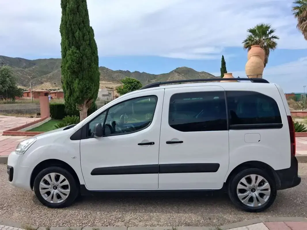 Usado Citroën Berlingo 99 CV (72 kW) 2017 Monovolumen