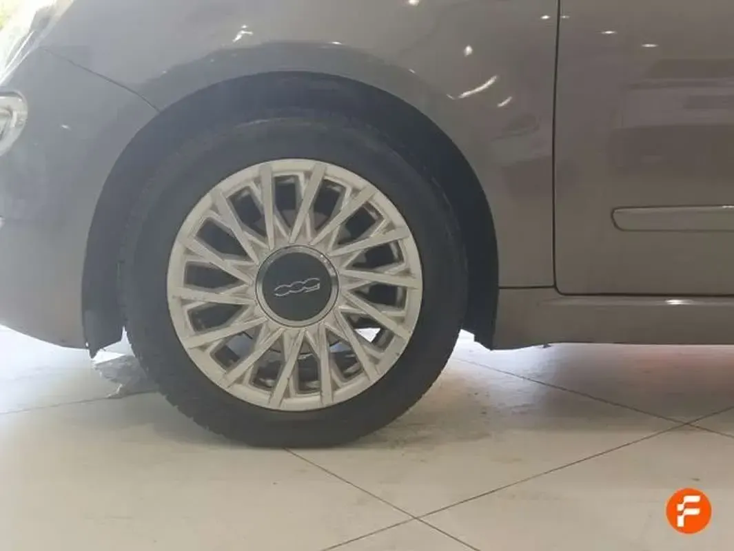 Usado Fiat 500 Dolcevita 71 CV (52 kW) 2021 Gris Berlina