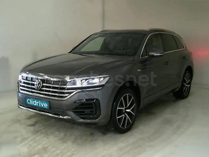 Usado VW Touareg 231 CV (169 kW) 2022 Gris / plata SUV