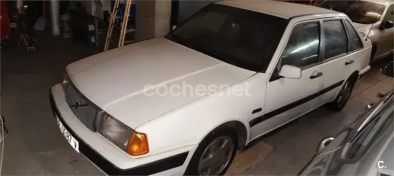 Usado Volvo 440 109 CV (80 kW) 1991 Blanco Utilitario