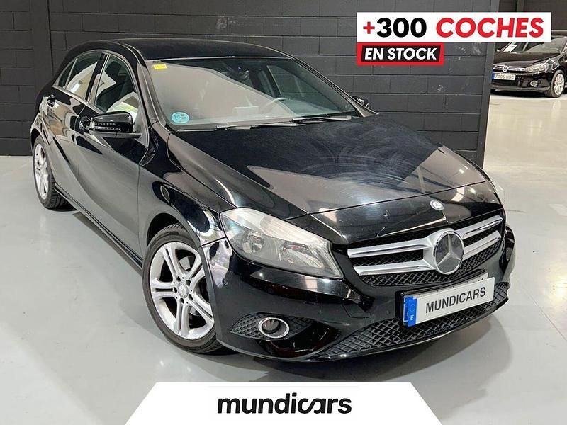 Negro Usado 2014 Mercedes A180 Urban Berlina | 13.990 € (Precio justo) - Imagen 1/4