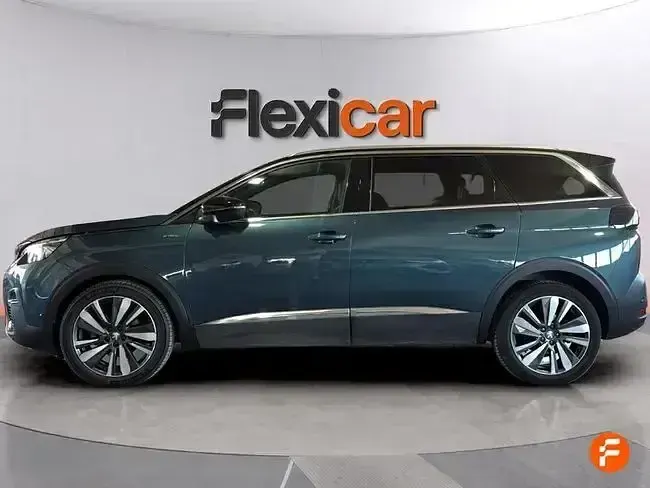 Usado Peugeot 5008 GT-line 130 CV (95 kW) 2019 Verde SUV