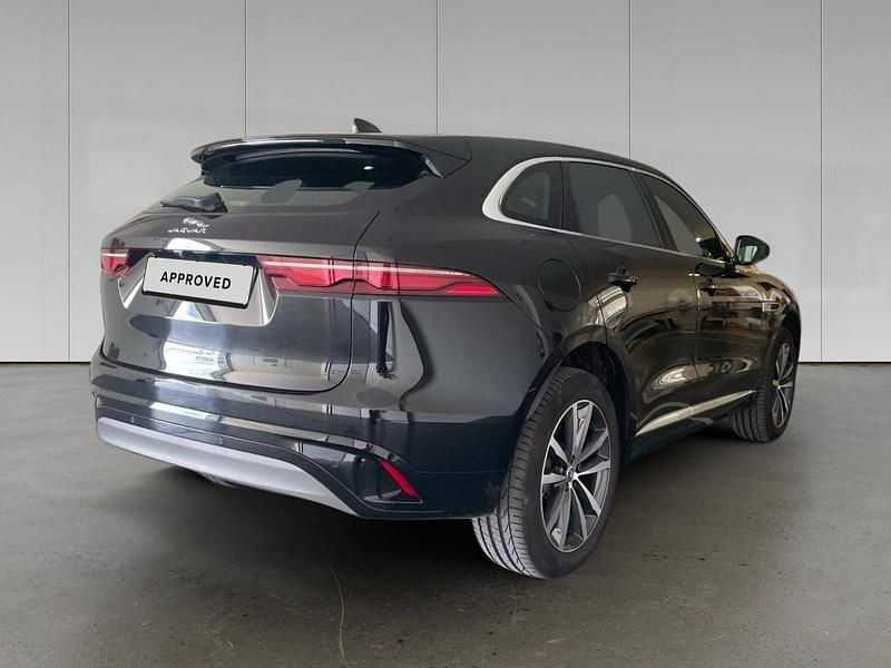 Usado Jaguar F-Pace R-Dynamic 204 CV (150 kW) 2025 Santorini black SUV