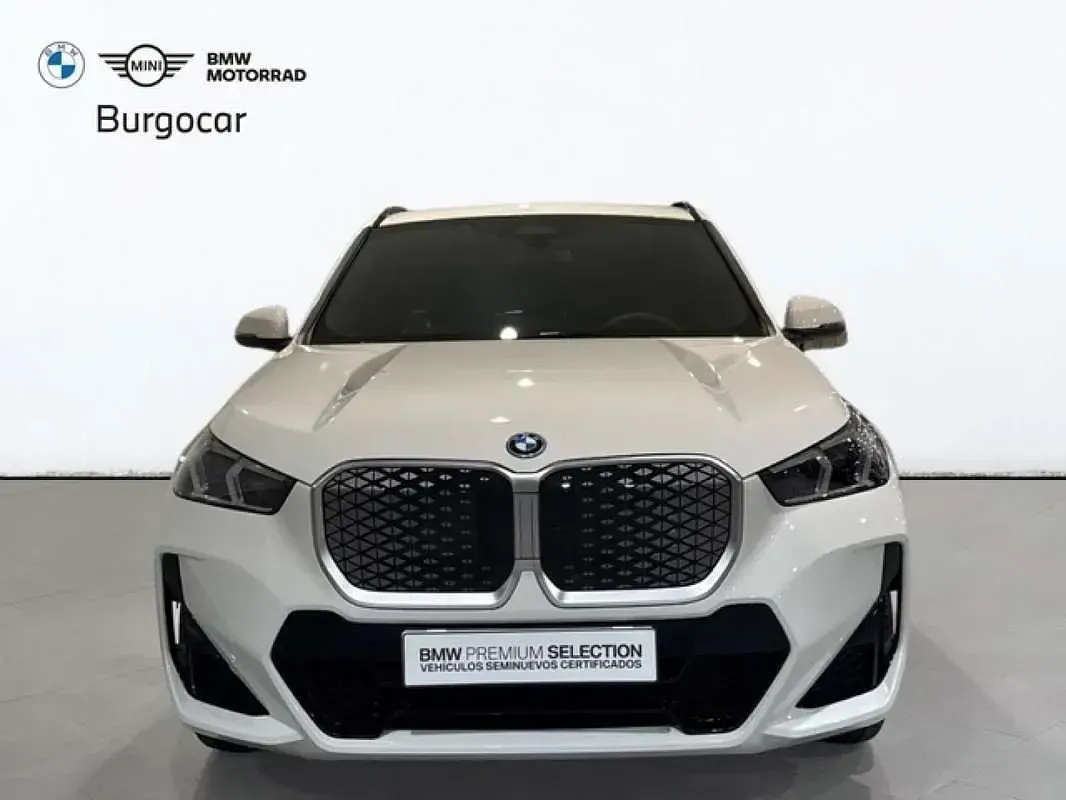Usado BMW iX1 Comfort Edition 150 kW (204 CV) 2025 Blanco SUV