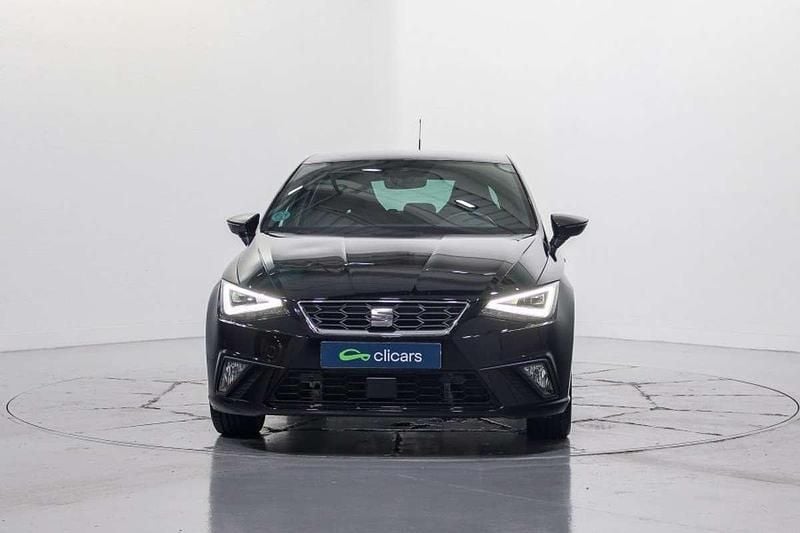 Usado Seat Ibiza FR 116 CV (85 kW) 2024 Negro Utilitario