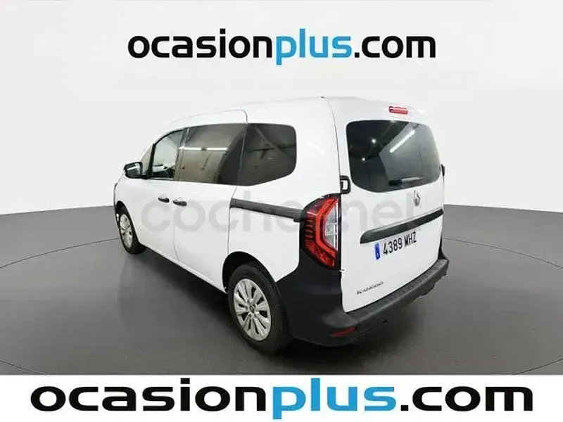 Usado Renault Kangoo Authentique 95 CV (69 kW) 2023 Blanco Monovolumen