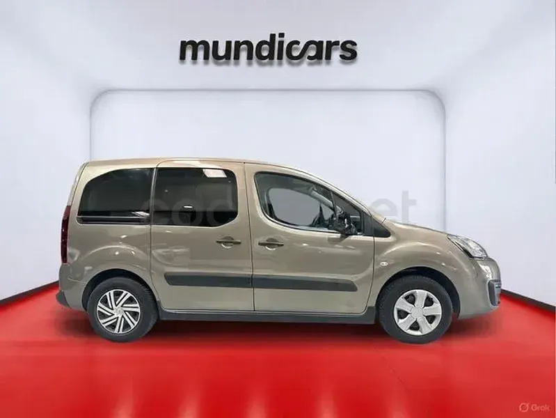 Usado Citroën e-Berlingo XTR 100 CV (73 kW) 2015 Gris / plata Monovolumen