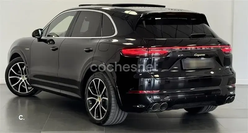 Usado Porsche Cayenne E-Hybrid 462 CV (339 kW) 2019 Negro SUV