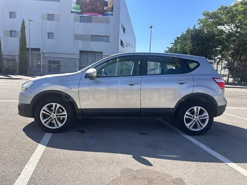 Usado Nissan Qashqai Acenta 150 CV (110 kW) 2010 Gris / plata SUV