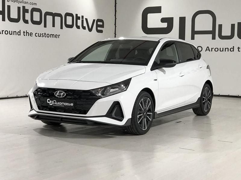Atlas white (sólido) Nuevo 2025 Hyundai i20 N Line Berlina | 19.790 € (Precio justo) - Imagen 1/4