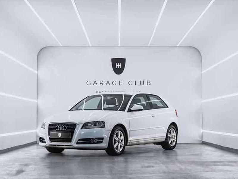 Usado 2012 Audi A3 Attraction Utilitario | 7599 € (Buen precio) - Imagen 1/4
