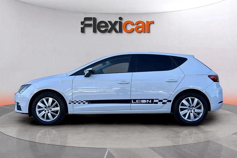 Usado Seat Leon Style 115 CV (84 kW) 2020 Blanco Berlina