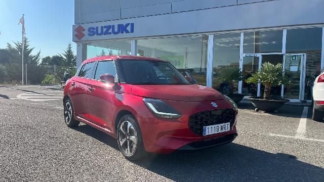 Rojo Usado 2024 Suzuki Swift Utilitario | 20.200 € (Caro) - Imagen 1/4