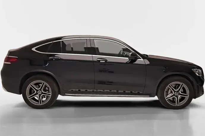 Usado Mercedes GLC220 194 CV (142 kW) 2021 Negro Coupe