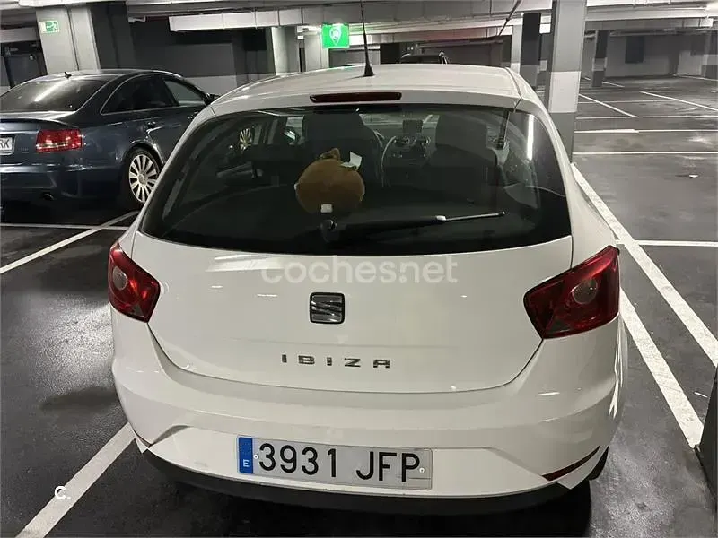Usado Seat Ibiza I-Tech 70 CV (51 kW) 2015 Blanco Berlina