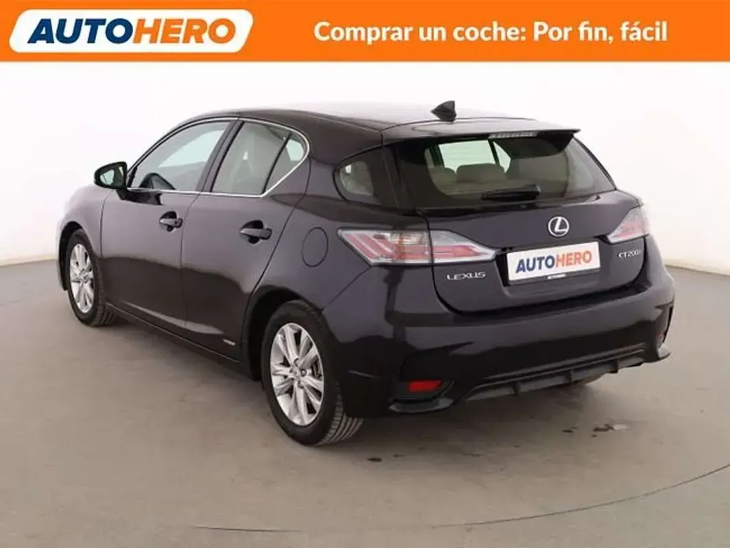 Usado Lexus CT200h Executive Line 136 CV (100 kW) 2014 Negro Berlina