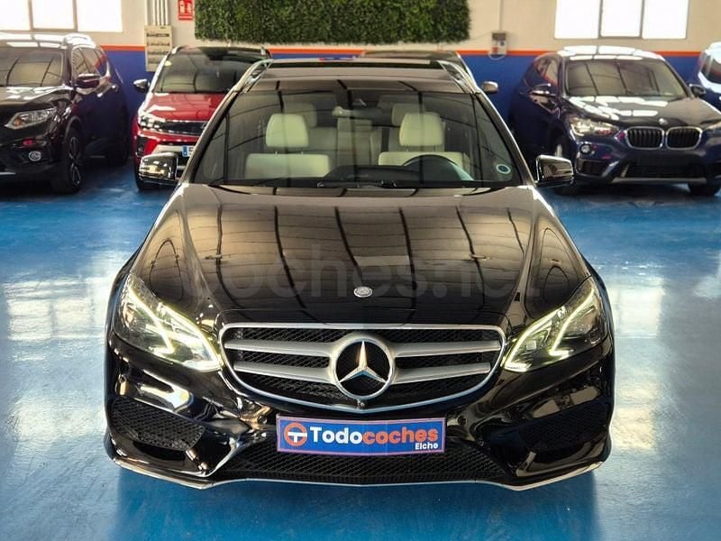 Usado Mercedes E250 Avantgarde 204 CV (150 kW) 2014 Negro Familiar