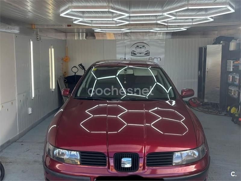 Granate Usado 2000 Seat Leon Stella Berlina | 3800 € (Caro) - Imagen 1/4