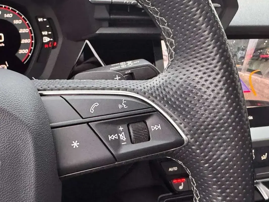 Usado Audi S3 Sportback Ambiente 310 CV (228 kW) 2021 Negro Utilitario