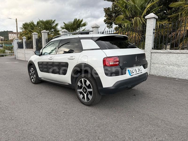 Usado Citroën C4 Shine Edition 100 CV (73 kW) 2016 Blanco Berlina
