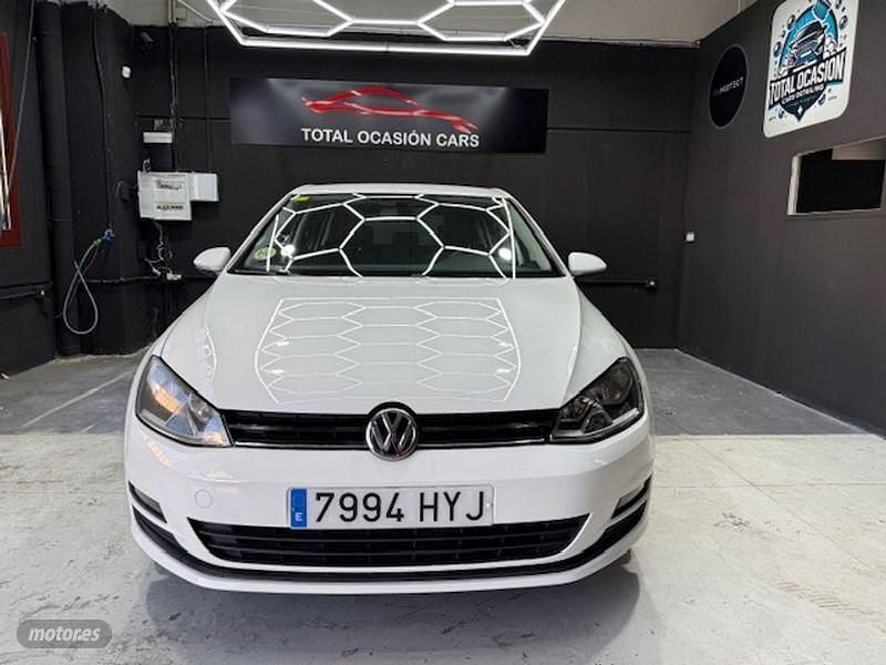 Blanco Usado 2014 VW Golf VII Advance Berlina | 9999 € (Precio justo) - Imagen 1/4