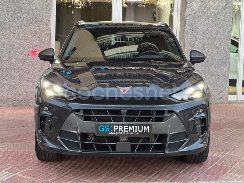 Usado Cupra Terramar 204 CV (150 kW) 2025 Gris / plata SUV