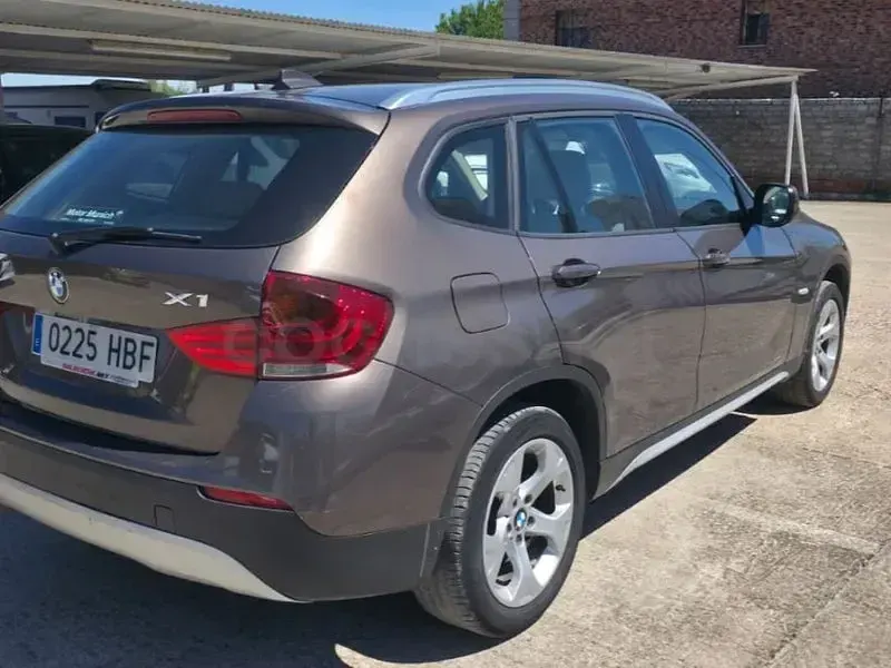 Usado BMW X1 Comfort Edition 177 CV (130 kW) 2011 Beige SUV