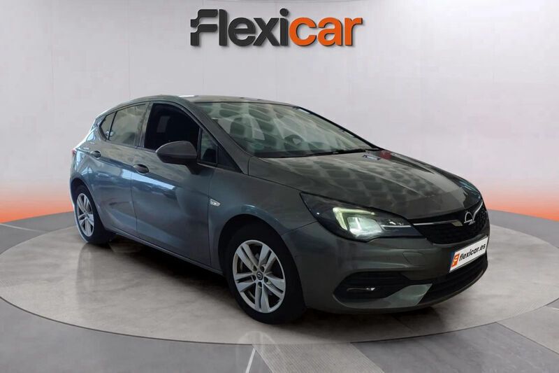 Gris Usado 2019 Opel Astra GS Line Berlina | 11.990 € (Un poco caro) - Imagen 1/4