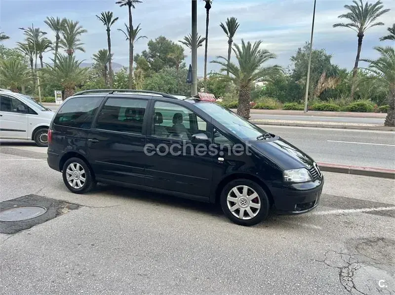 Usado Seat Alhambra Stylance 140 CV (102 kW) 2007 Negro Monovolumen