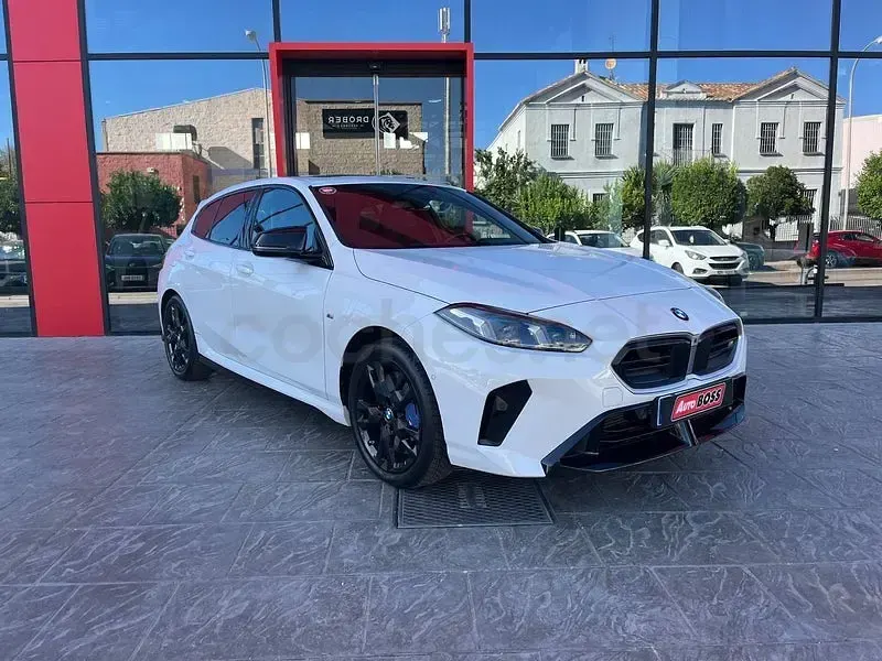 Usado BMW M135 300 CV (220 kW) 2025 Blanco Utilitario