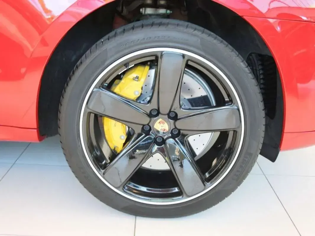 Usado Porsche Macan Turbo 441 CV (324 kW) 2021 Rojo SUV