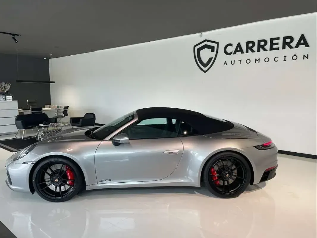 Usado Porsche 911 Carrera GTS 480 CV (353 kW) 2022 Gris Descapotable