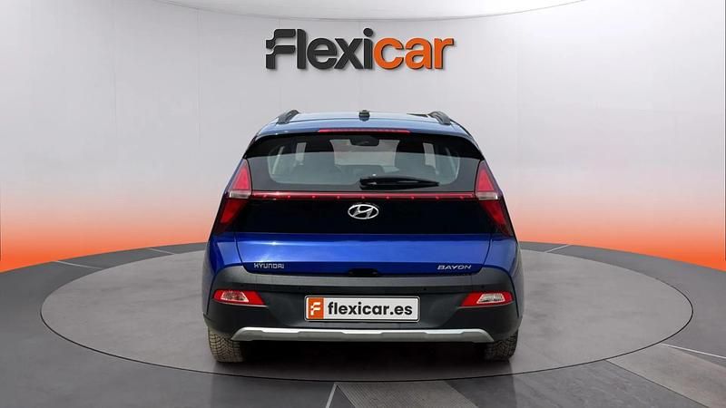 Usado Hyundai Bayon 101 CV (74 kW) 2022 Azul SUV
